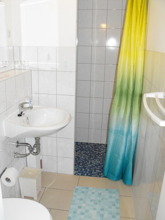 Pension Fuerst Borwin Markgrafenheide Ruang foto