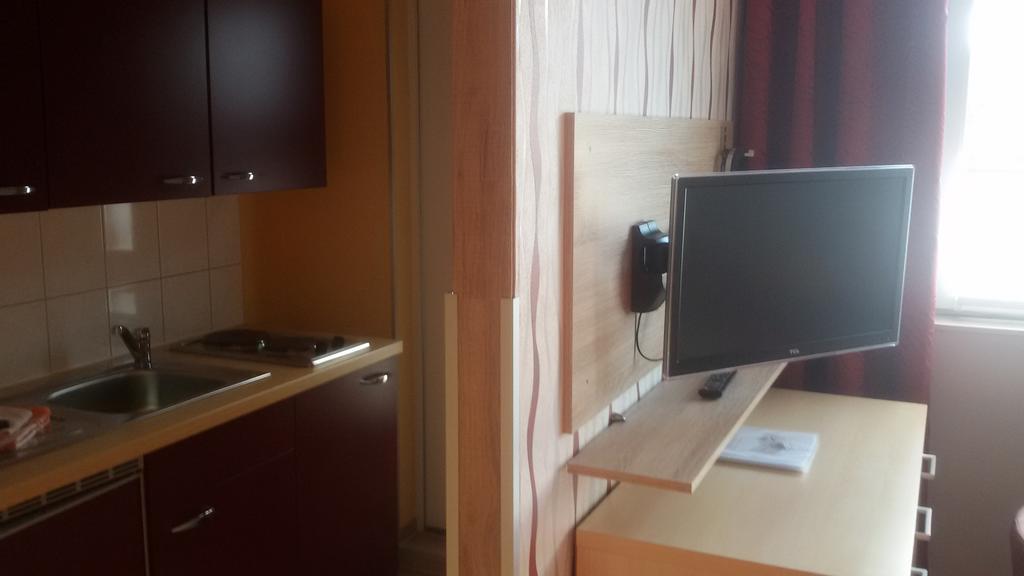 Pension Fuerst Borwin Markgrafenheide Bagian luar foto