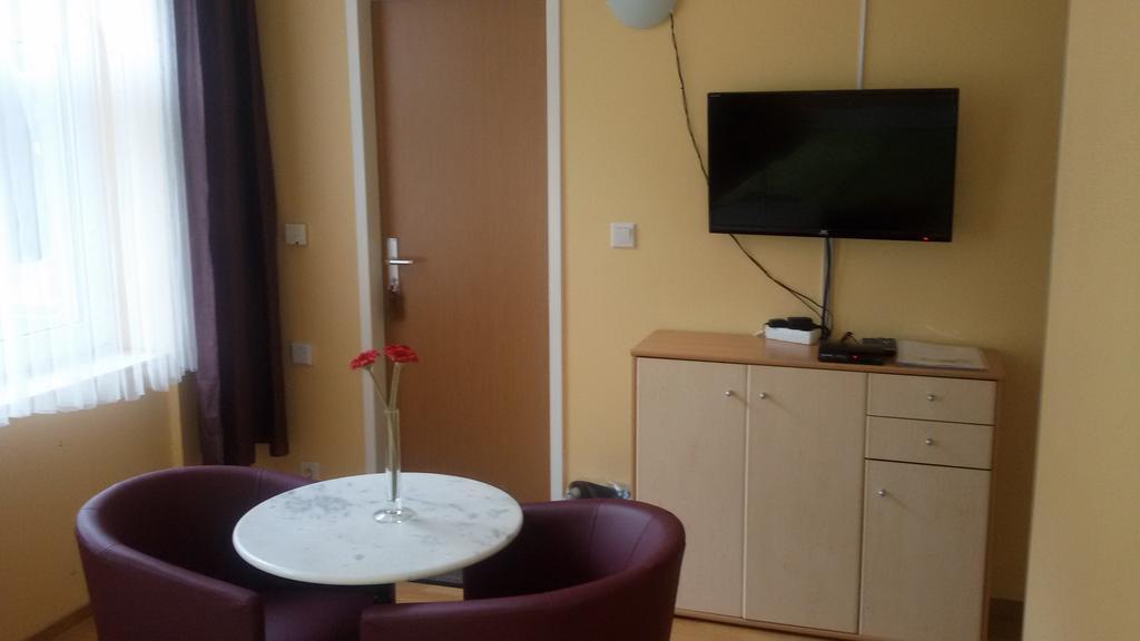Pension Fuerst Borwin Markgrafenheide Bagian luar foto