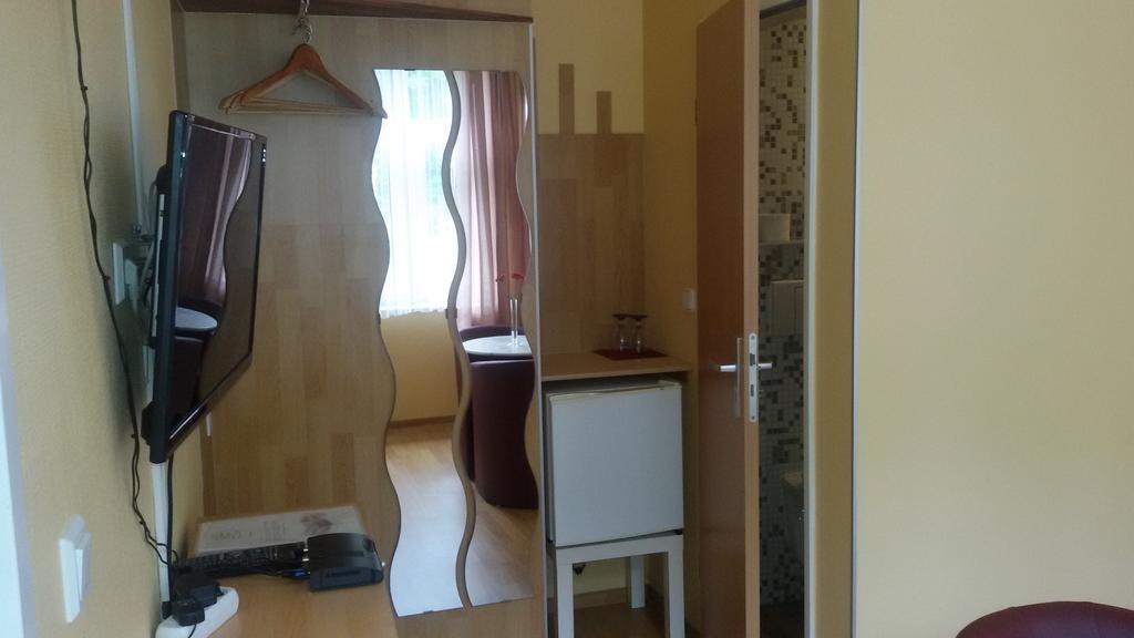 Pension Fuerst Borwin Markgrafenheide Bagian luar foto